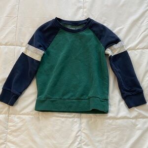 Green and Blue 4T sweatshirt